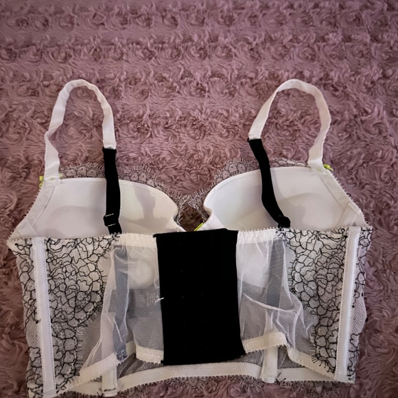 Victoria’s Secret Corset Bra - Picture 2 of 2